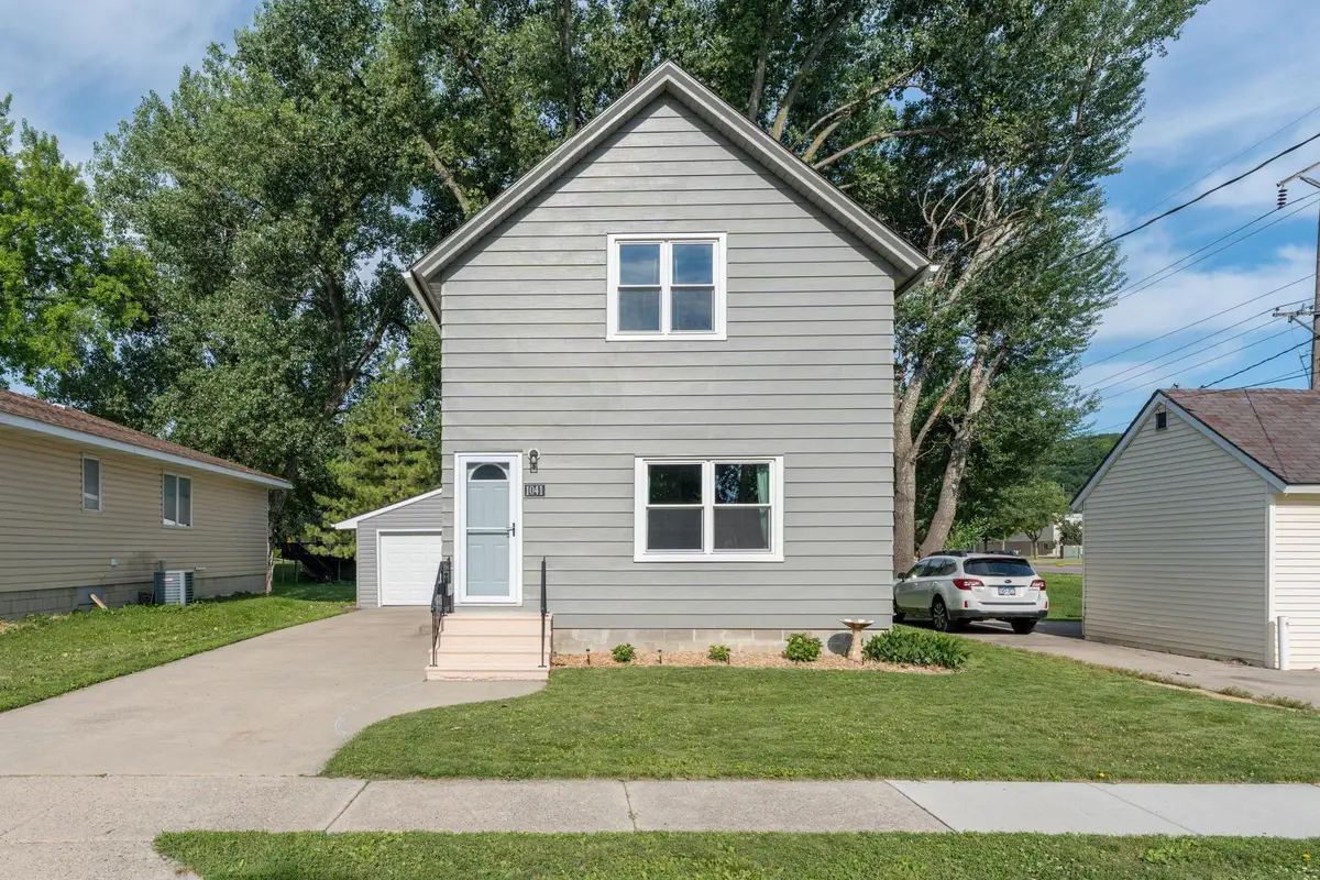 1041 Quincy Street, Mankato, MN 56003 - #1