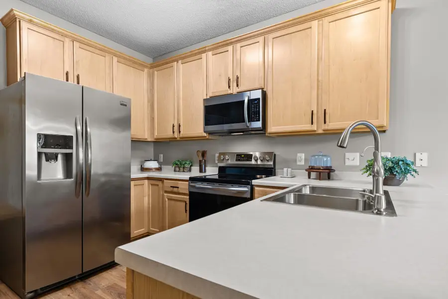 6610 Peony Lane N #6610B, Maple Grove, MN 55311 - #3