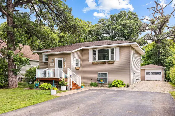 301 Wall Avenue, Horace, ND 58047