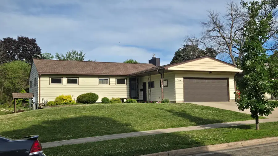 305 20th Street Nw, Austin, MN 55912 - #3