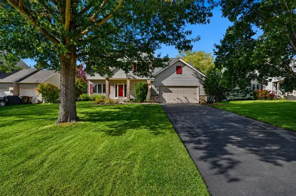 1860 Spinaker Drive, Woodbury, MN 55125