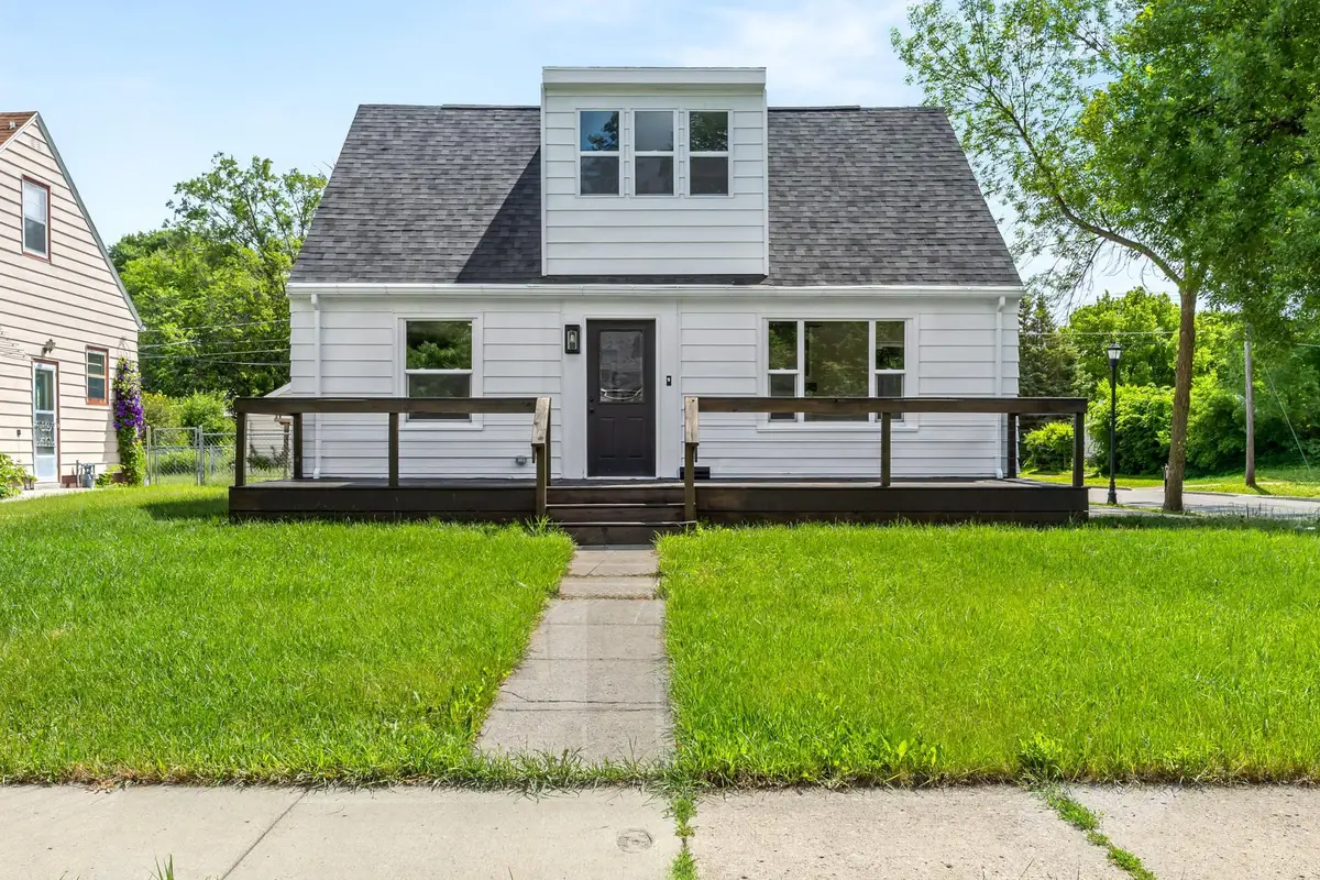 1601 11th Street N, Fargo, ND 58102 - #1