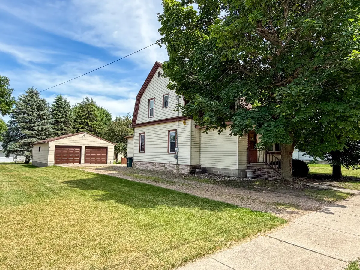 112 4th Street S, Gaylord, MN 55334 - #1