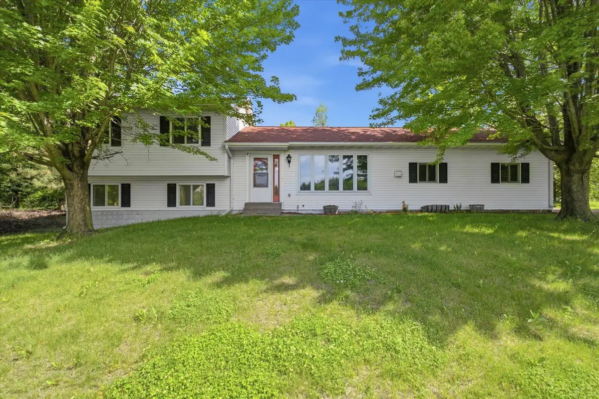 504 171st Street, Hammond, WI 54015 - #1