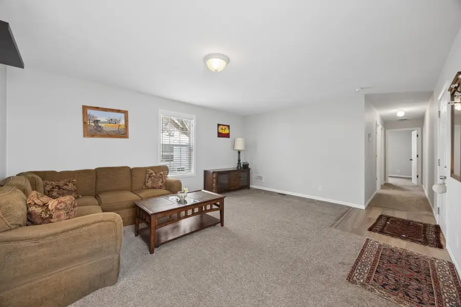 950 Cessna Drive, New Brighton, MN 55112 - #2