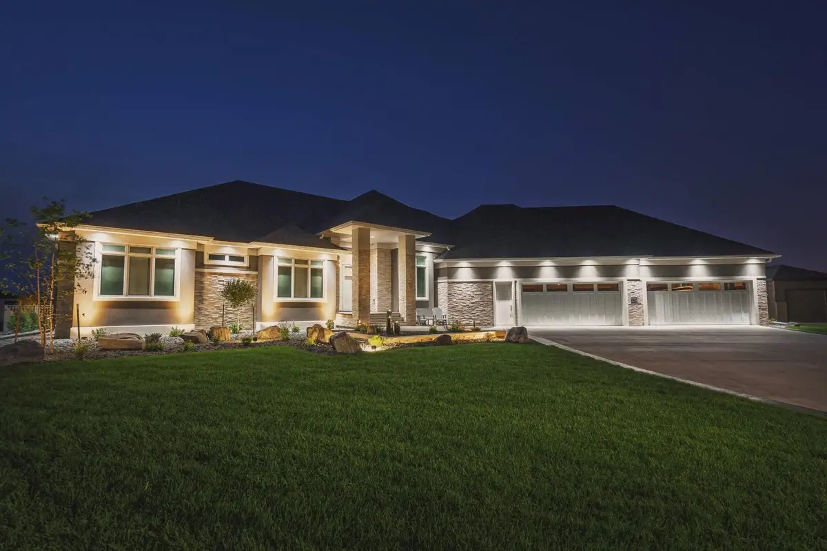 992 Mulberry Lane, West Fargo, ND 58078 - #1