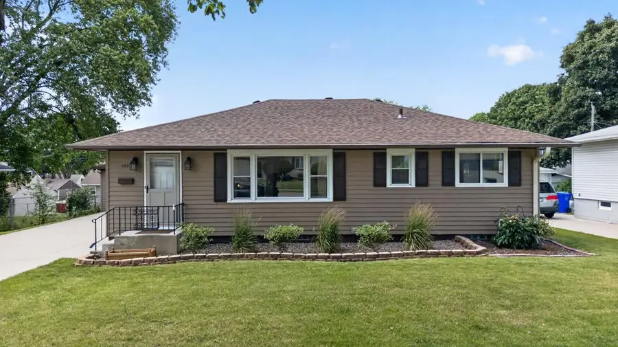 1525 11th Avenue Ne, Rochester, MN 55906 - #2