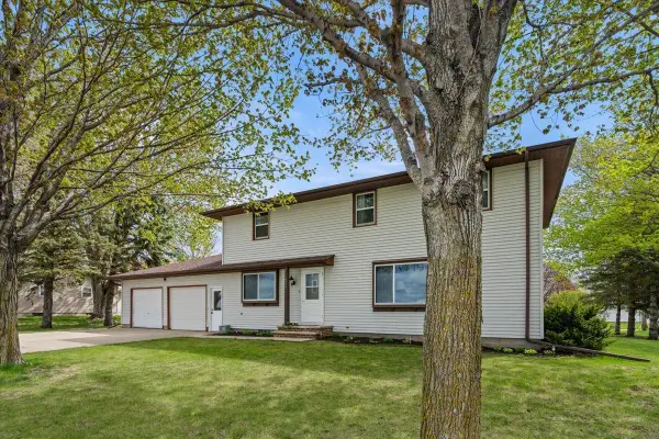 912 10th Street, Gaylord, MN 55334