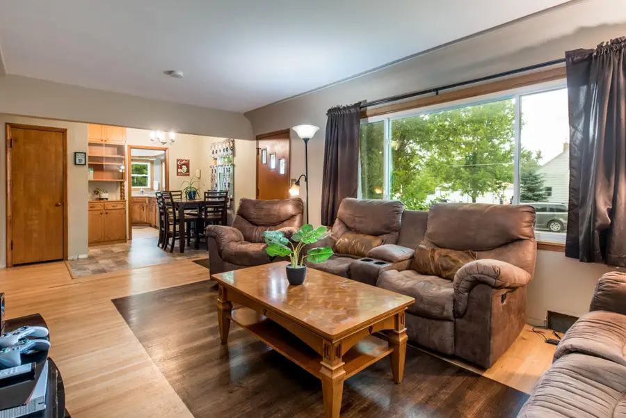 515 15th Avenue W, Alexandria, MN 56308 - #3
