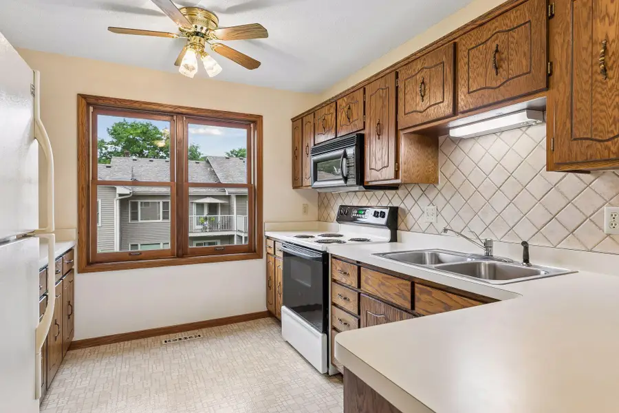 1799 1/2 County Road E E #30, White Bear Lake, MN 55110 - #3