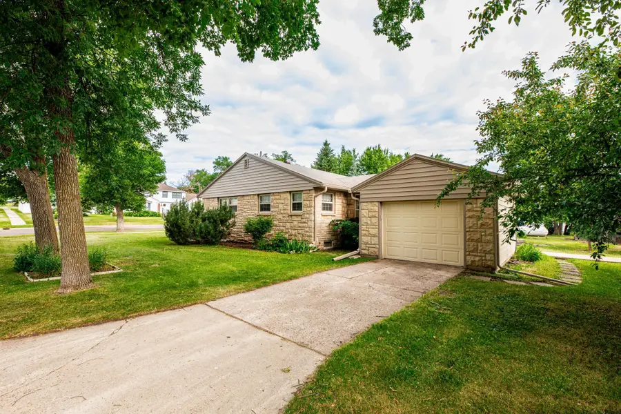 711 Forest Street, Lisbon, ND 58054 - #2