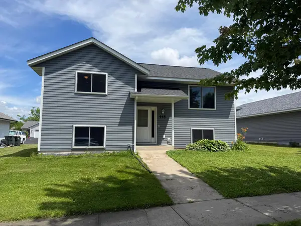 445 Maryland Street Nw, Hutchinson, MN 55350
