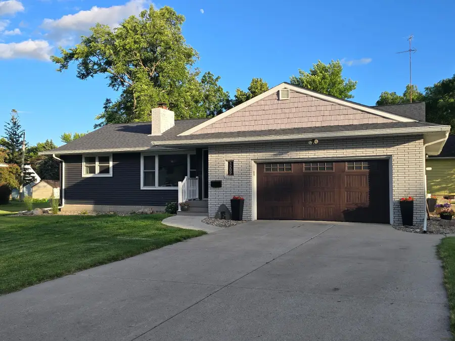 1207 W Park Avenue, Olivia, MN 56277 - #2