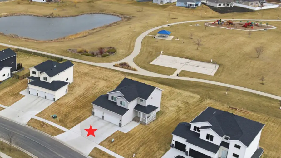 4766 34th Street S, Fargo, ND 58104 - #2