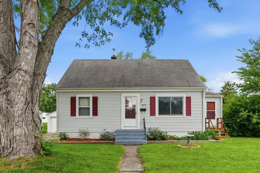 909 Selby Avenue, Saint Paul Park, MN 55071 - #3
