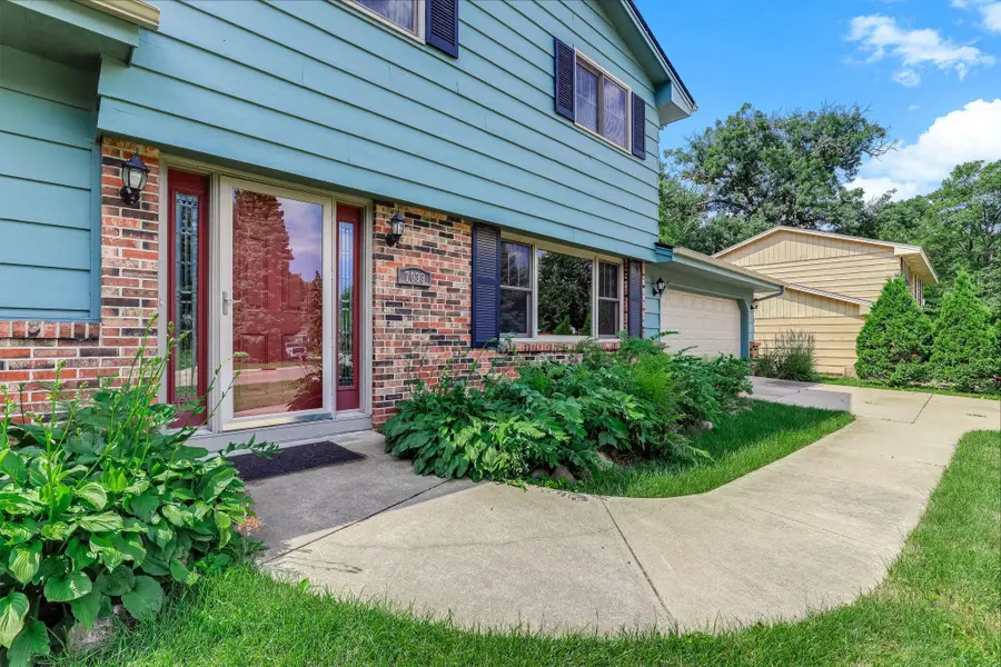 7033 Courtly Road, Woodbury, MN 55125 - #3
