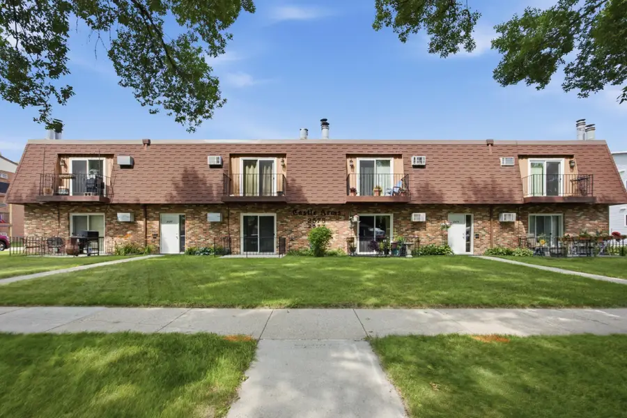 2577 Pacific Drive S #305, Fargo, ND 58103 - #3