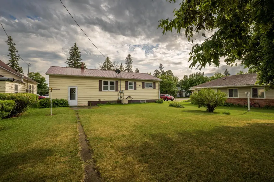 202 Pleasant Avenue Sw, Twin Valley, MN 56584 - #2