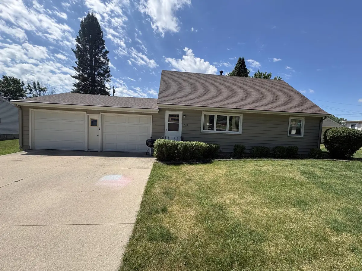 702 Glenview Drive, Albert Lea, MN 56007 - #1