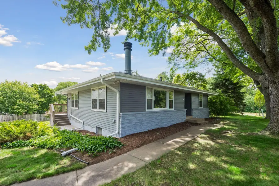3921 Minnewashta Court, Chanhassen, MN 55331 - #2
