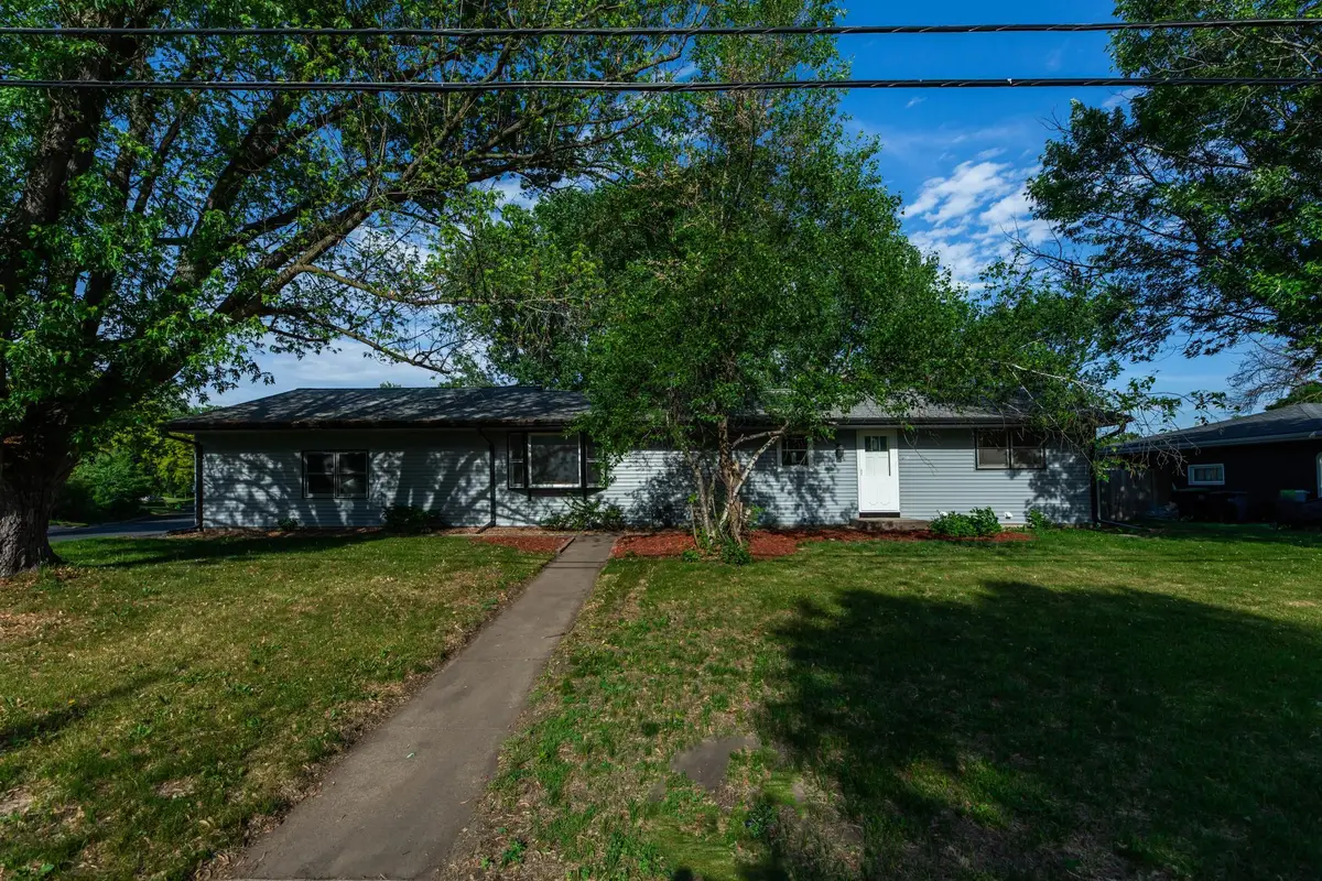 6631 Jackson Street Ne, Fridley, MN 55432 - #1