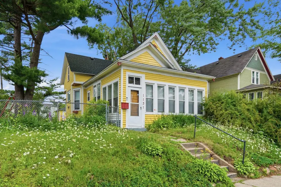 1131 Woodbridge Street, Saint Paul, MN 55117 - #2