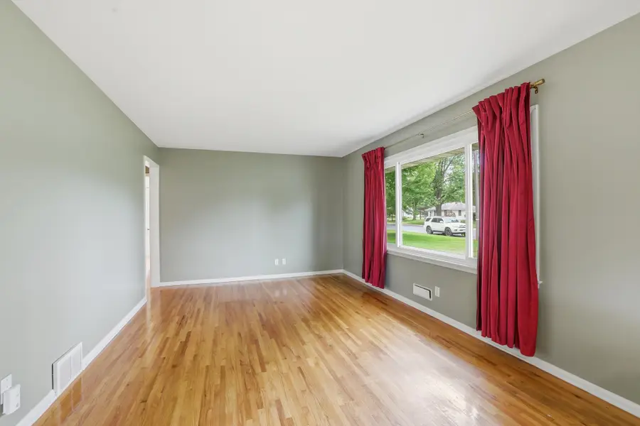 8701 Thomas Avenue S, Bloomington, MN 55431 - #2