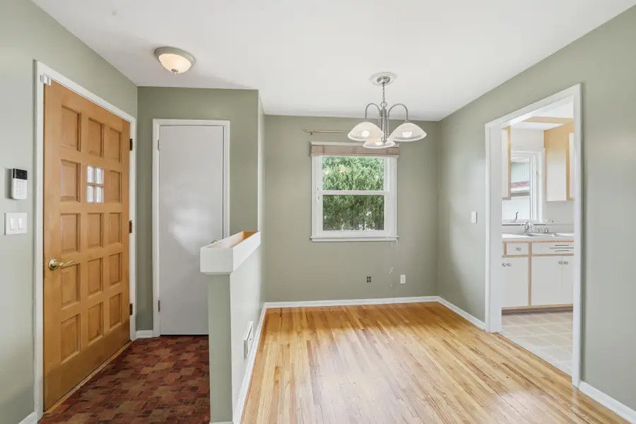 8701 Thomas Avenue S, Bloomington, MN 55431 - #3