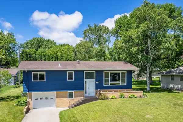 1125 N Burlington Avenue, Fergus Falls, MN 56537