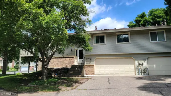 7030 Pima Lane, Chanhassen, MN 55317