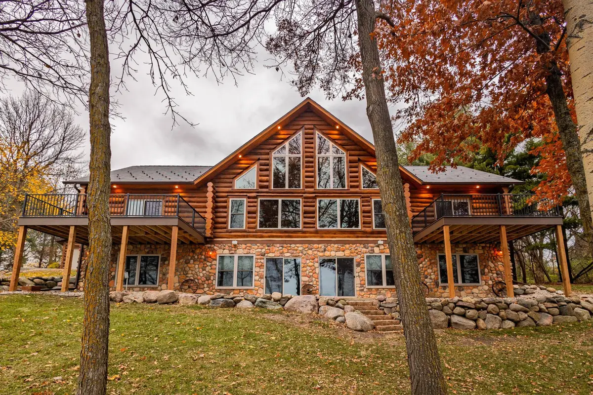 3005 W Lake Jessie Drive Se, Alexandria, MN 56308 - #1