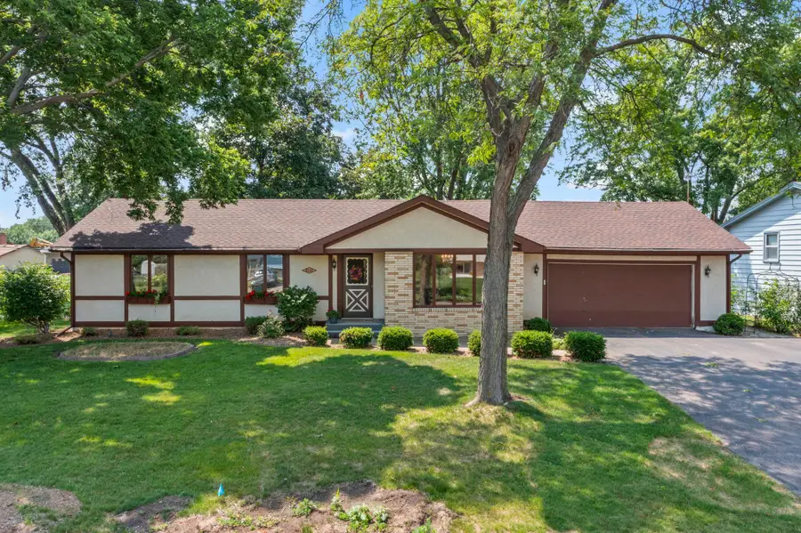 8133 Xenia Avenue N, Brooklyn Park, MN 55443 - #3