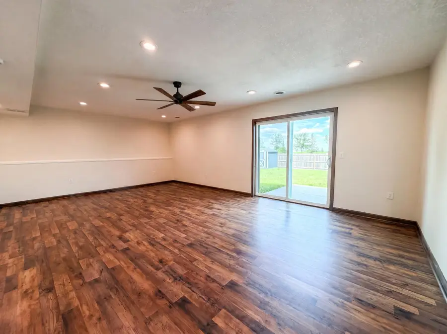 1207 Mulberry Avenue Ne, Montgomery, MN 56069 - #3