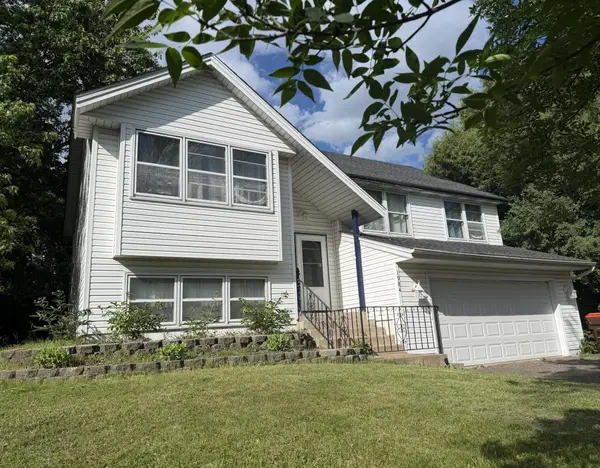 1984 Helena Court, Oakdale, MN 55128