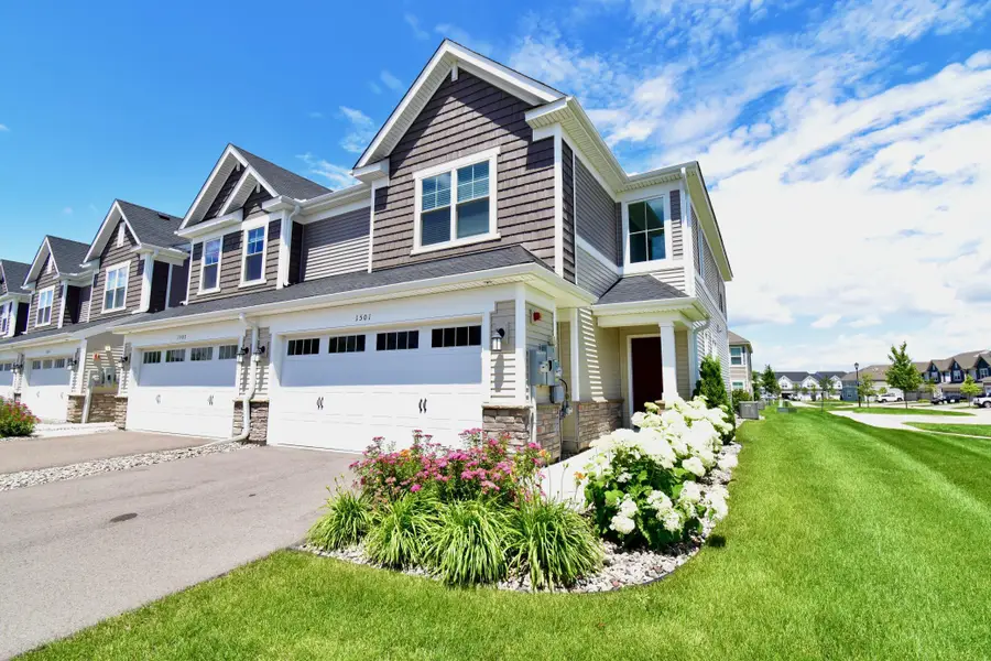 1501 Dogwood Lane, Carver, MN 55315 - #2
