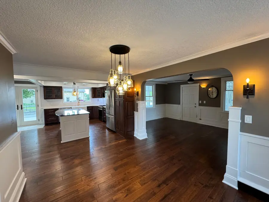 43 Central Avenue W, Saint Michael, MN 55376 - #3
