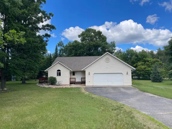 13961 Grand Oaks Court, Baxter, MN 56425