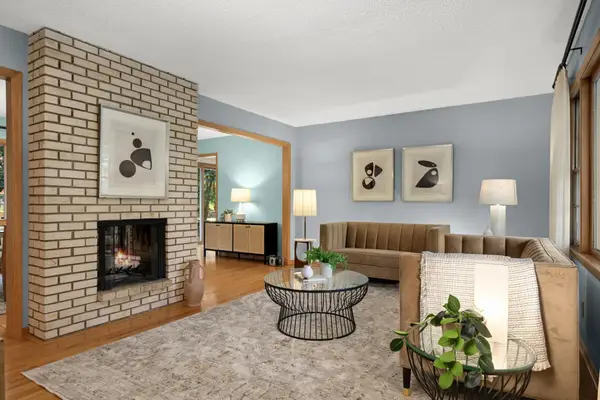 300 Kenmar Circle, Minnetonka, MN 55305
