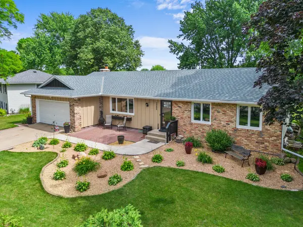 2988 108th Lane Nw, Coon Rapids, MN 55433