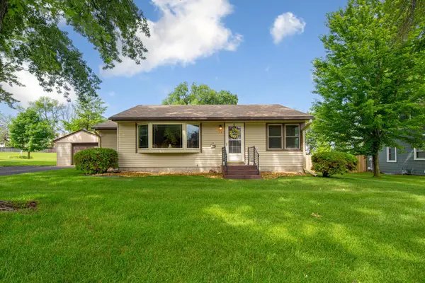 142 22nd Avenue Sw, Faribault, MN 55021