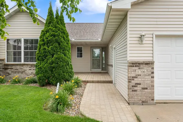 1706 22nd Avenue Sw, Austin, MN 55912