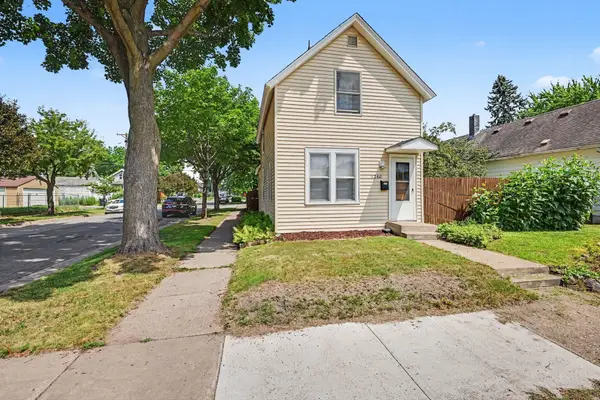 1260 Woodbridge Street, Saint Paul, MN 55117