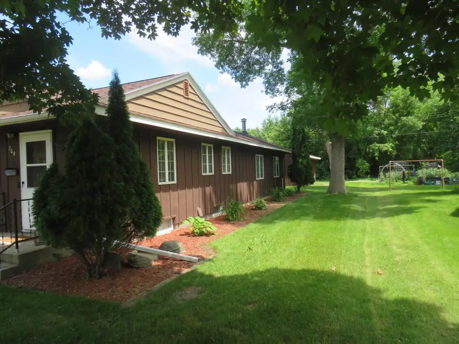 709 10th Street S, Benson, MN 56215 - #3