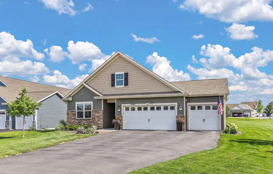 2084 Arcadia Street, Shakopee, MN 55379 - #3