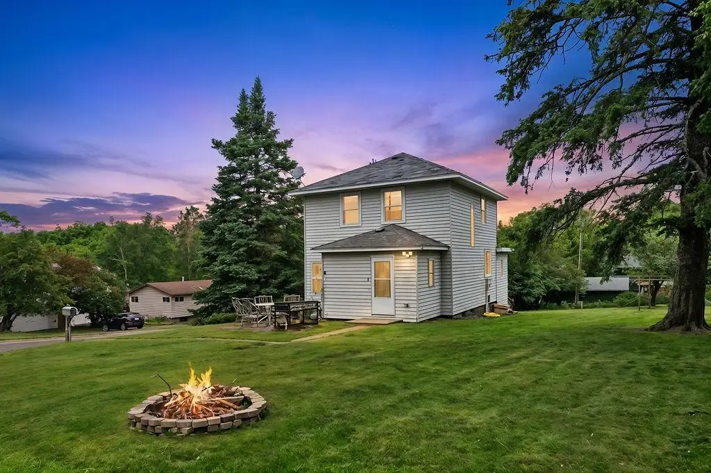 2330 Silcox Avenue, Duluth, MN 55803 - #1