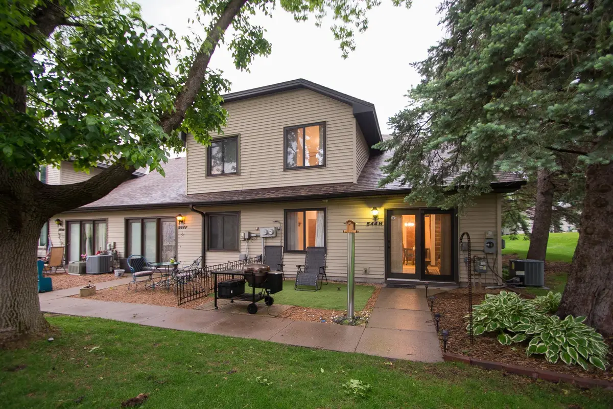544 Auburn Place Nw #H, Elk River, MN 55330 - #1