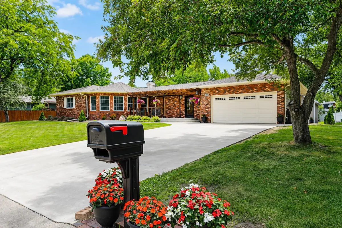 1005 W Richway Drive, Albert Lea, MN 56007 - #1