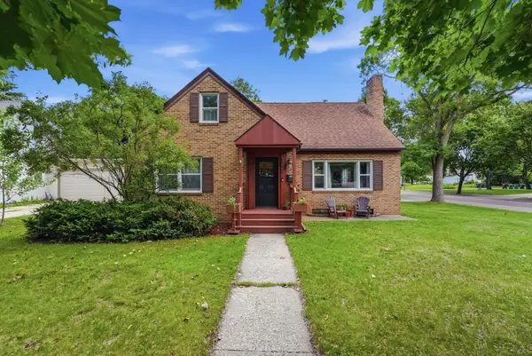 1221 Douglas Street, Alexandria, MN 56308