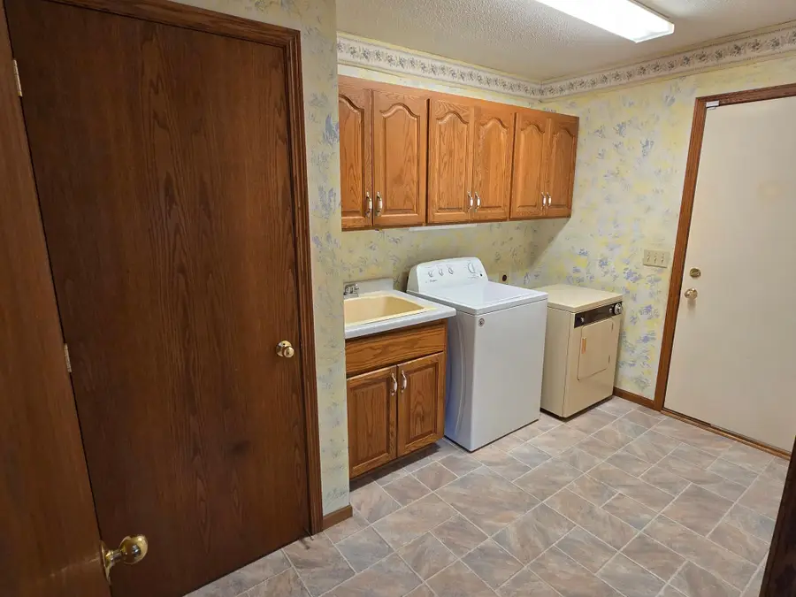 735 10th Avenue S, Waite Park, MN 56387 - #2