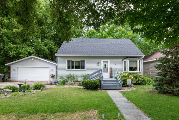 318 W Livermore Street, Saint Peter, MN 56082